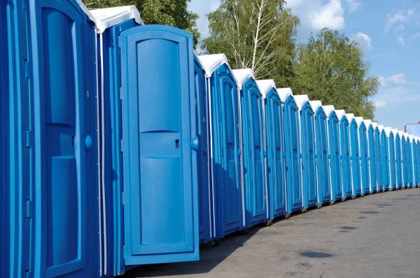 Best Construction site porta potty rental  in Newton, IA